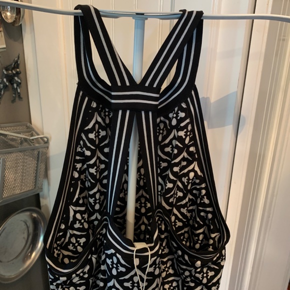 Max Studio flowy sumner strapoy dress. NWT. Retail 97 - Picture 4 of 5